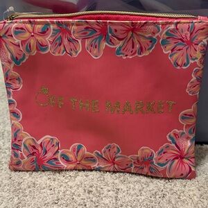 Simply Southern Coral Floral "Off The Market" Wristlet